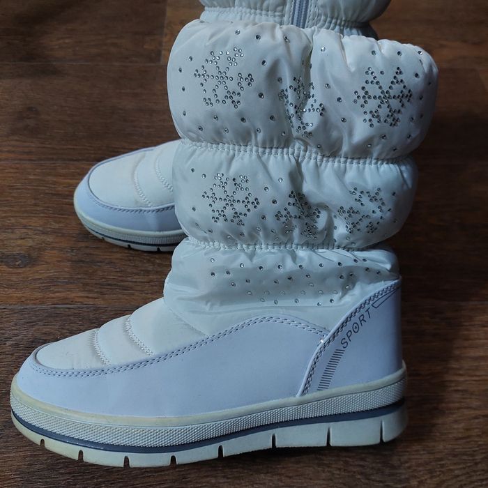 Продам зимние сапожки