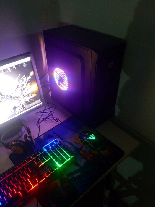 Game club uchun 10ta komplekt kompyuterlar.