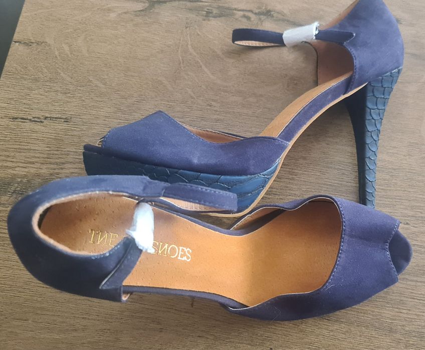 Sandale deosebite noi