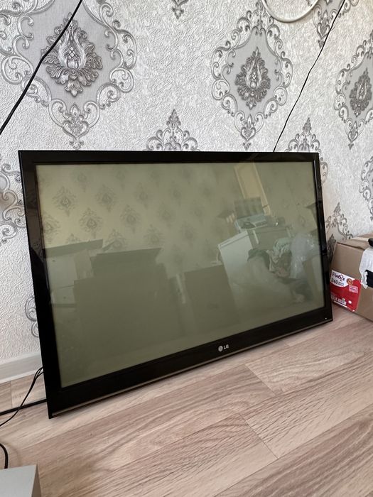 Продам телевизор/торг