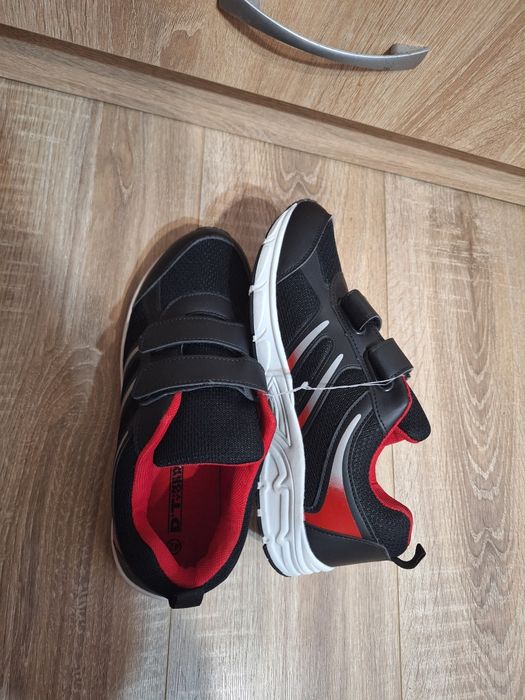 Мъжки маратонки 42 и 44 – нови спортни обувки