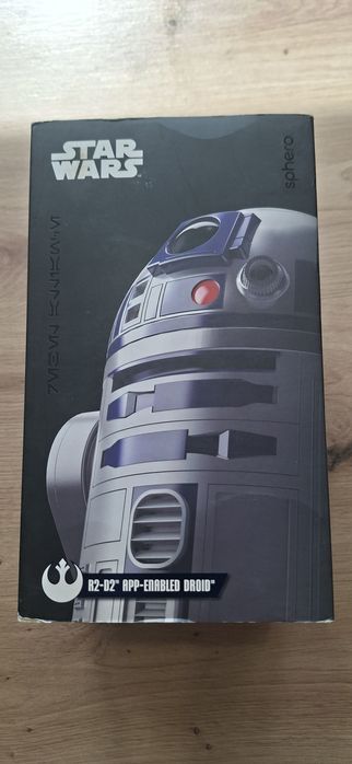 Робот R2-D2 sphero