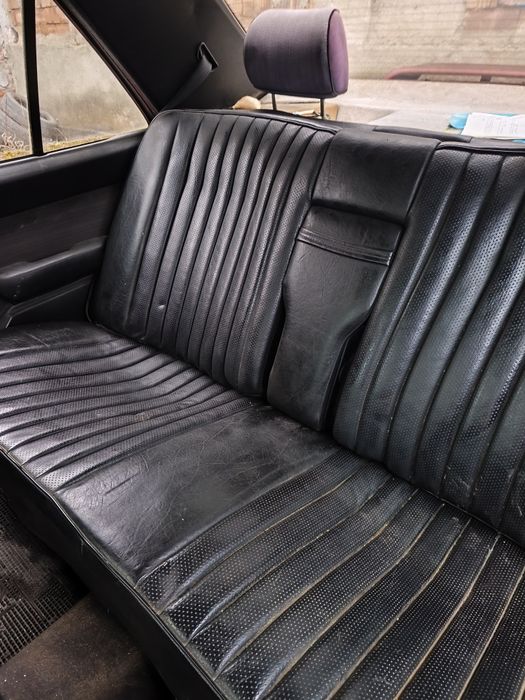 Vind Mercedes Benz
