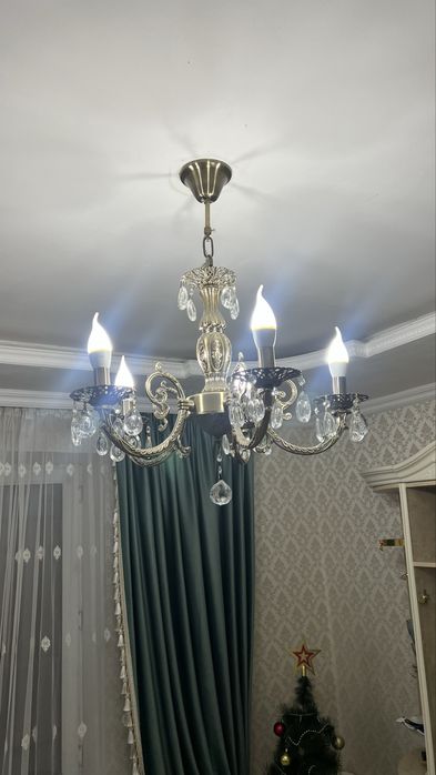 люстрдля гостиной 2 штук