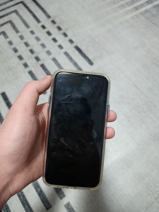 Продам Айфон 11 про