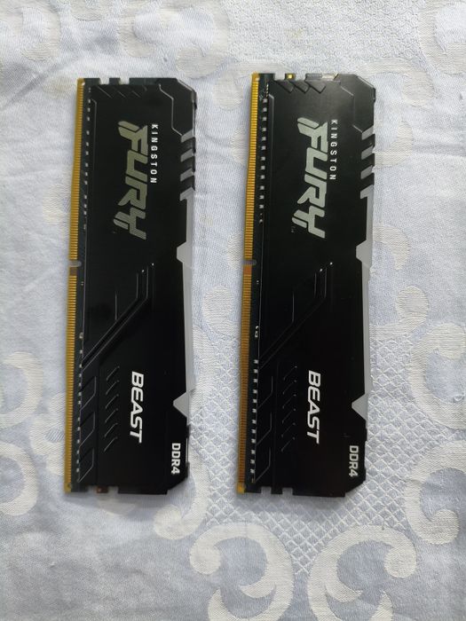 Обмен Продажа Kingston  8 Gb DDR4