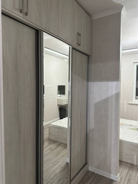 Sergeli 5, 3-metro bekati, Golden life orqasi