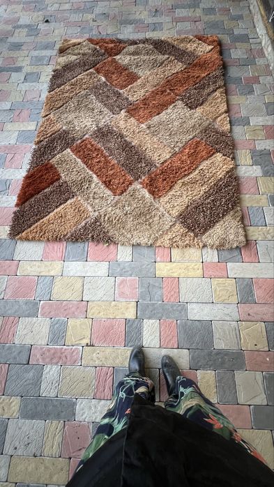Продам ковер 150х220