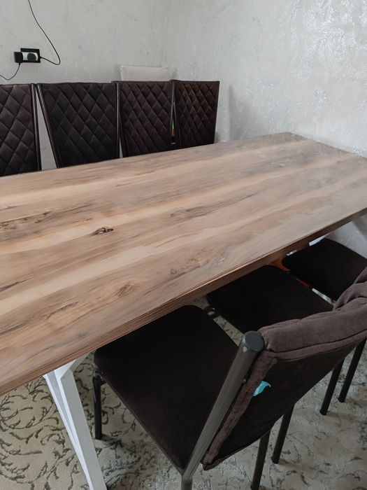 Стол со стульями