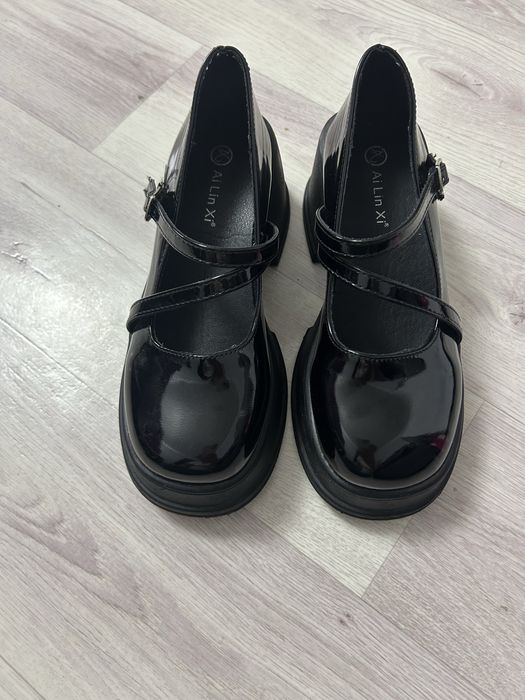 Продаю туфли 37 размера