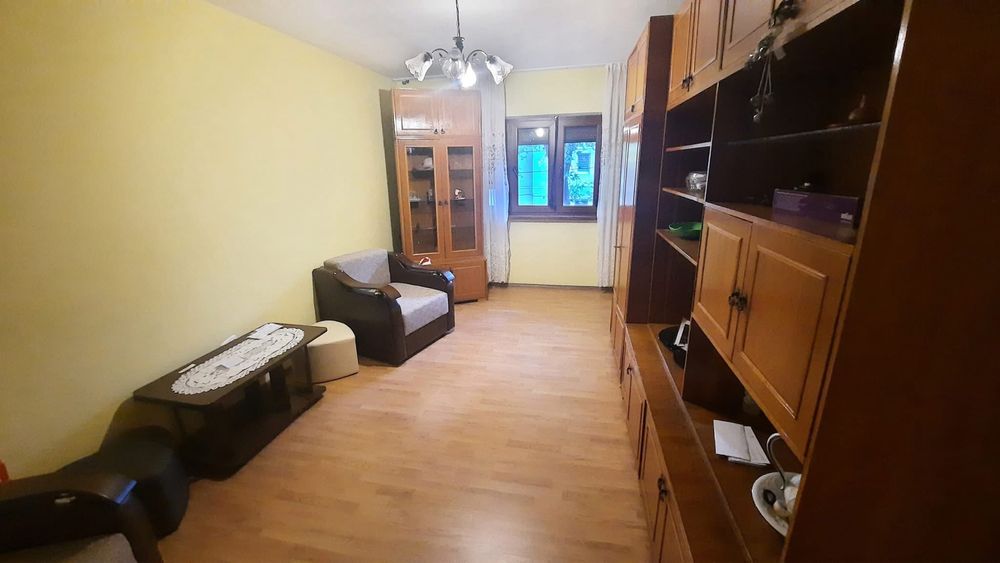 Vand apartament 2 camere