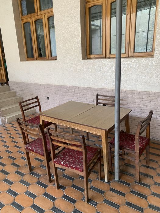 Стол стул сотилади