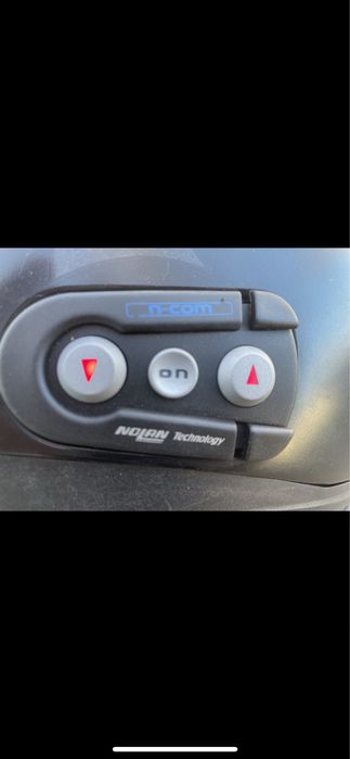 Продаю гарнитуру на мотошлем Нолан