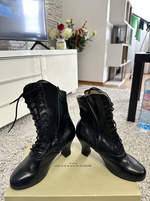Professional dance boots