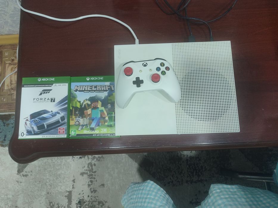 Продам Xbox one s