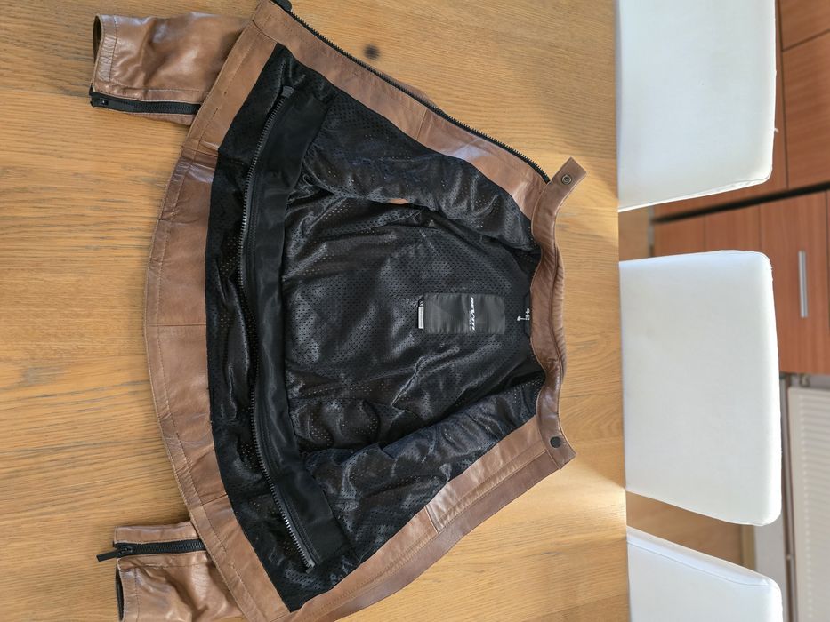 Geacă piele moto de damă 42 marca Revit!