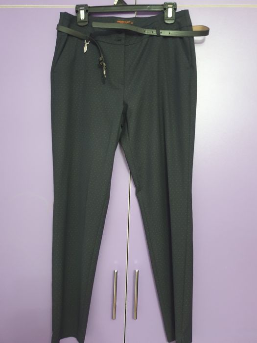 Женский брюки для дамы