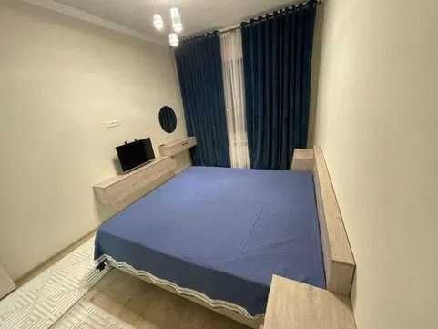 Yashnobod Kadesheva bozori Olmos metrosi yaqinida kvartira bor