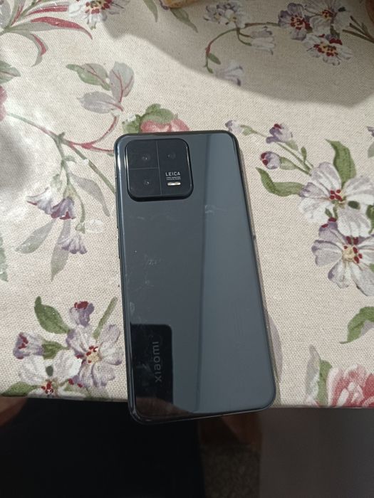 Xiaomi 13 продам или обмен
