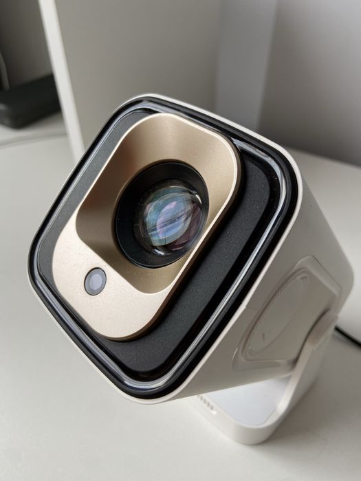 Проектор Aqjol для домашнего кинотеатра