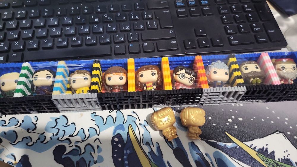 Продам коллекцию фигурок Гарри Поттер