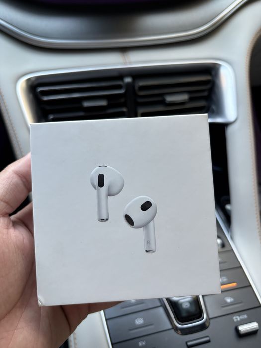 Продам AirPods 3