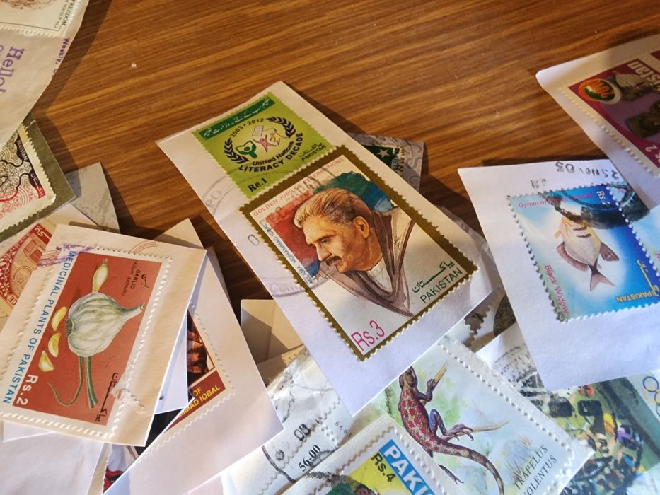 Марки из Пакистана и Туркменистана (для коллекционеров)