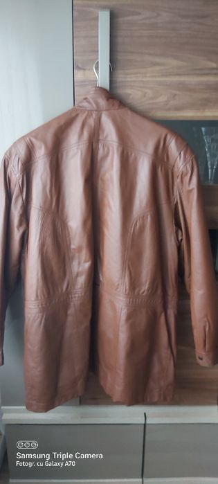 Haina mare piele, marimea 56