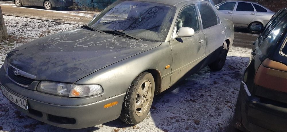 Мазда 1996 года обьемом 2