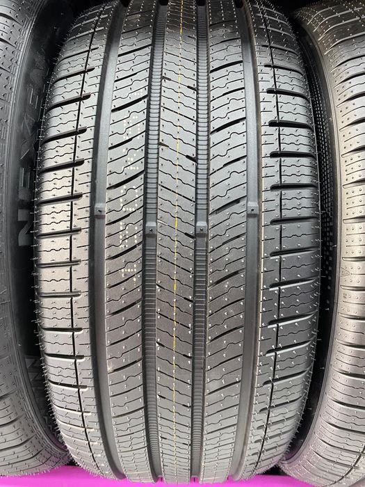 Nexen NPriz S 245/45R19