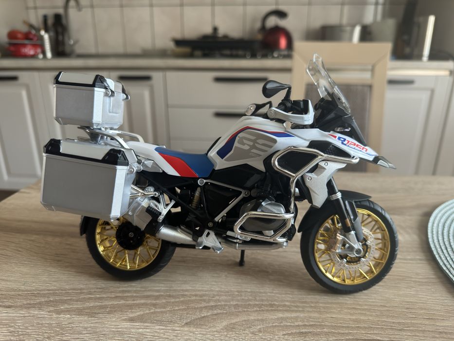 Macheta BMW GS 1250 bmw 1200GS (Pentru colectie)