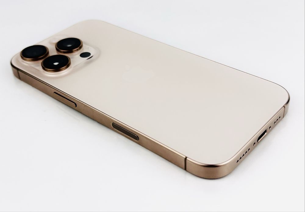 Apple iPhone 16 Pro Max 256GB Desert Titanium 97% Батерия! Гаранция!