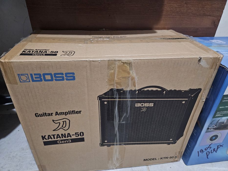 Yamaha pacifica 112V Black + Boss Katana-50 GEN 3