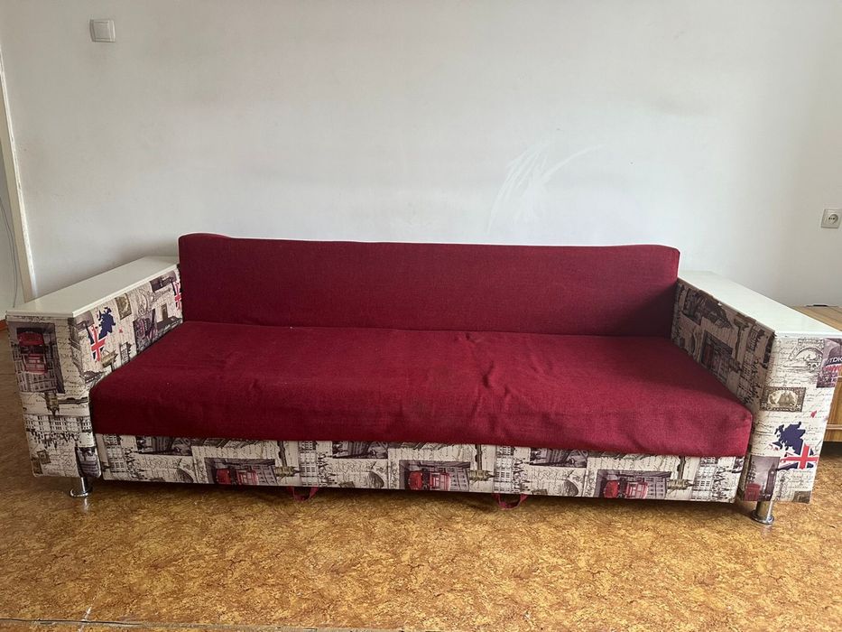 Продается диван срочно!