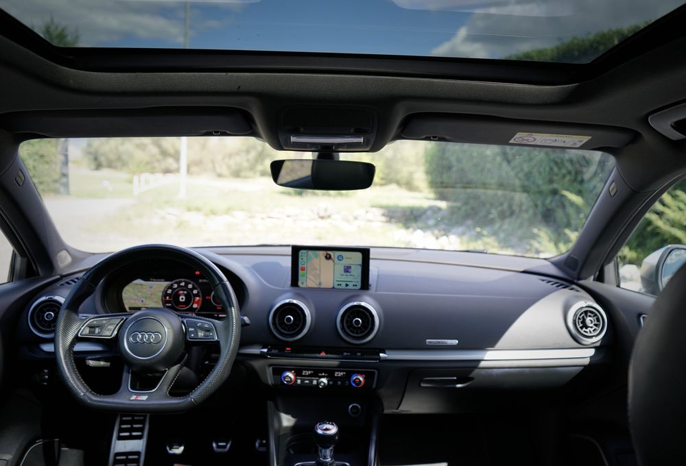 Audi S3 Sportback 8V Facelift 2.0 TFSI quattro, trapă, piele, B&O