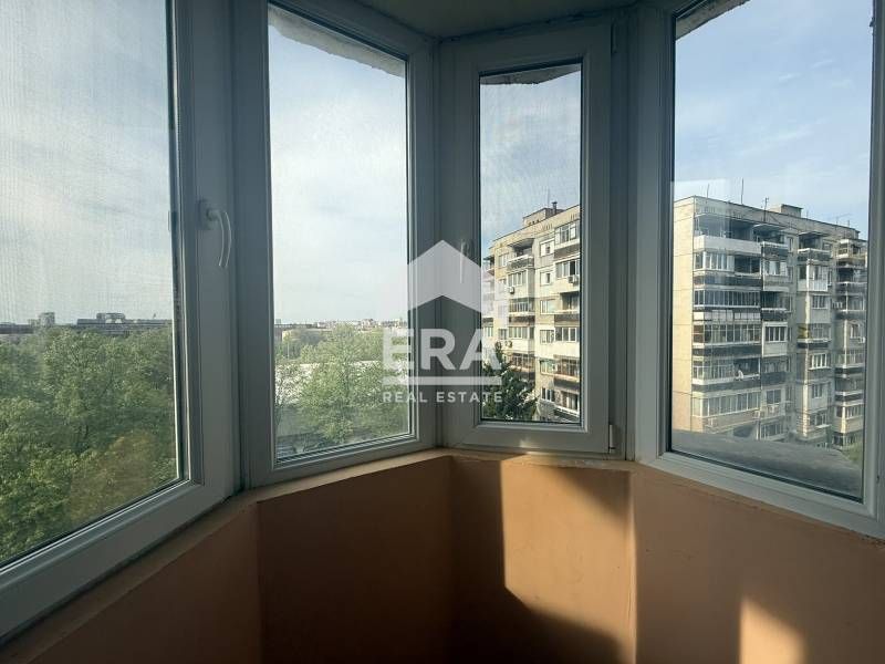 Тристаен апартамент в ж.к. Родина 2