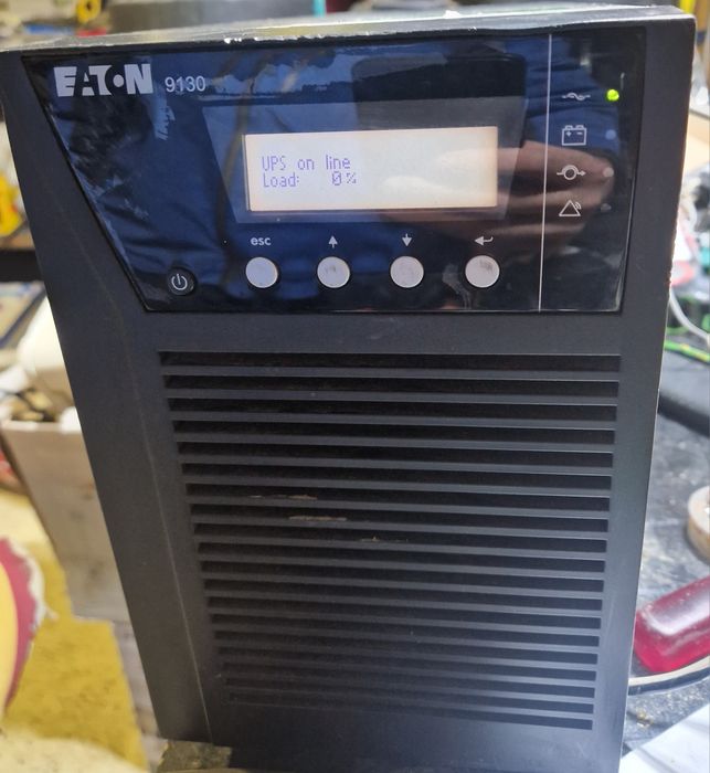 Продавам Ups Eaton