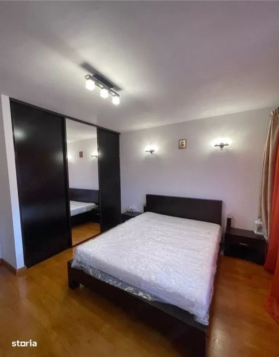Apartament lux, 3 camere, parcare, zona Andrei Muresanu