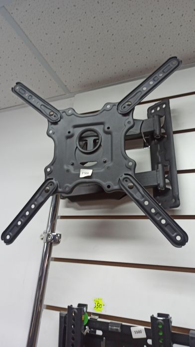 Установка Кранштеин и ТВ бокс