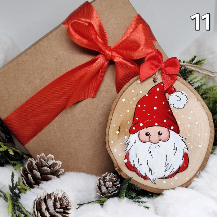 Коледни рисувани играчки