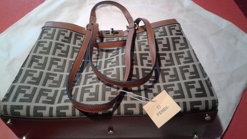 Продам сумку бренд  FENDI