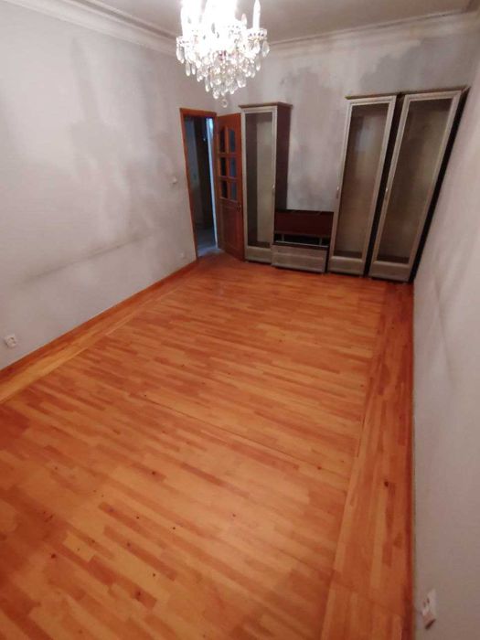 Продается квартира на Карасу-6 3/1/9 с подвалом и своим огородом