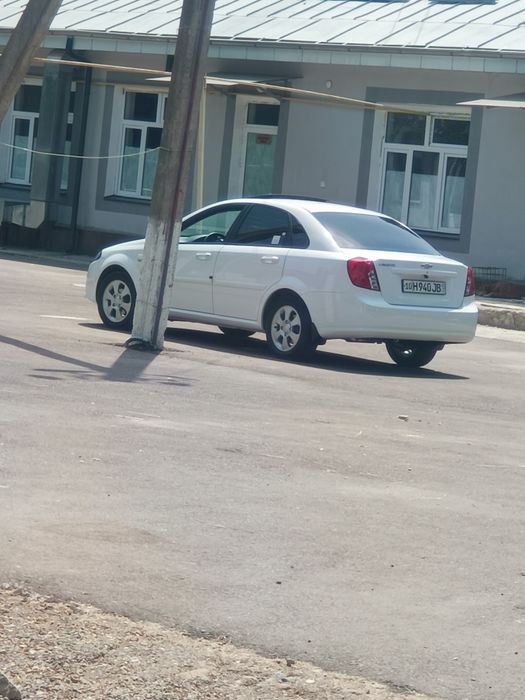 Jentra elegant plus sotiladi metan baloni  bilan narhini kelishiladi