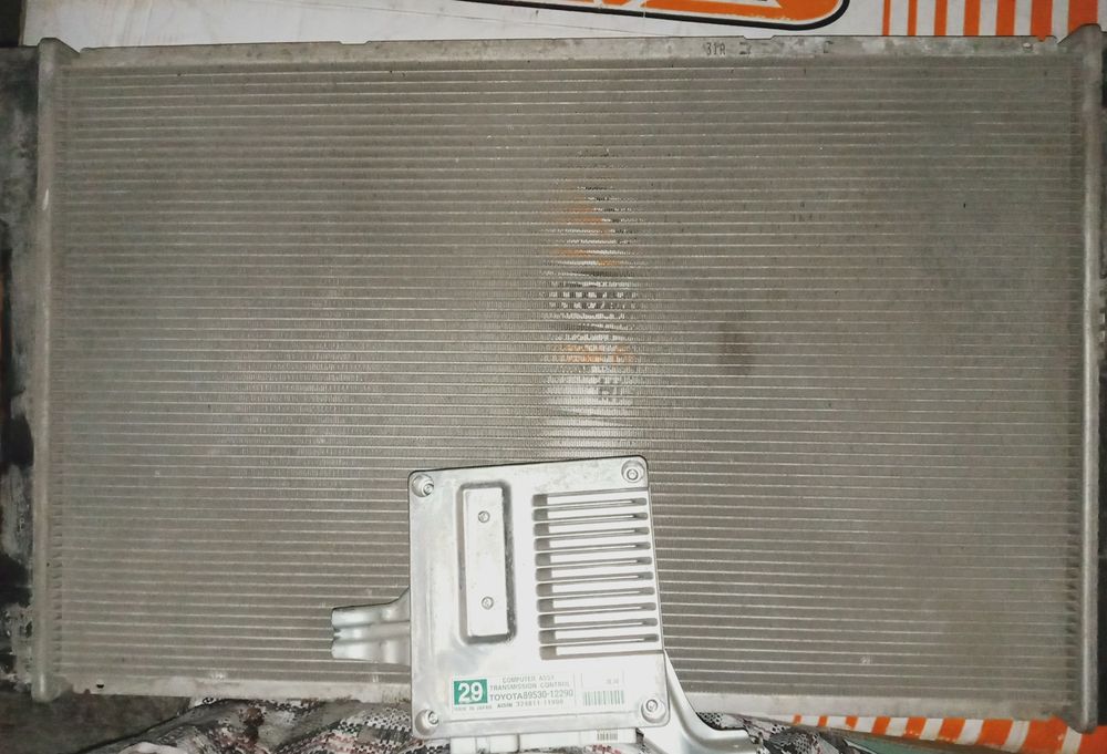 Радиатор тойота Королла 2007г