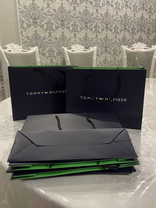 Пакеты Tommy Hilfiger Астана
