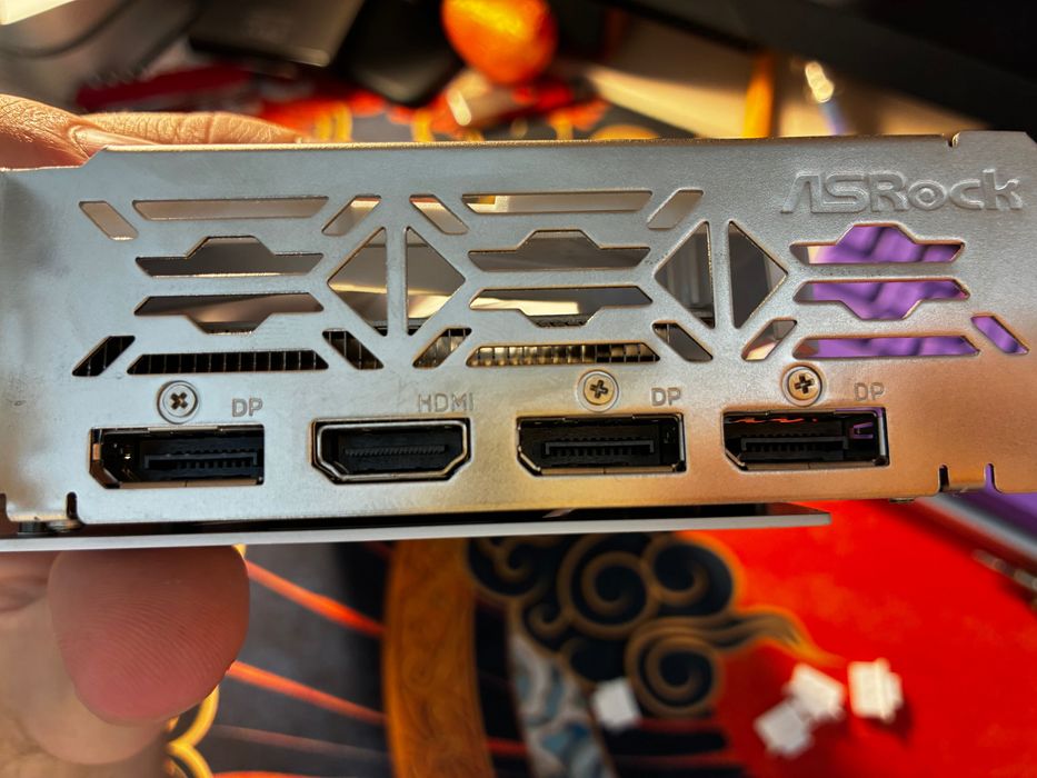 ASRock AMD Radeon RX 6600 8GB Challenger Бяла
