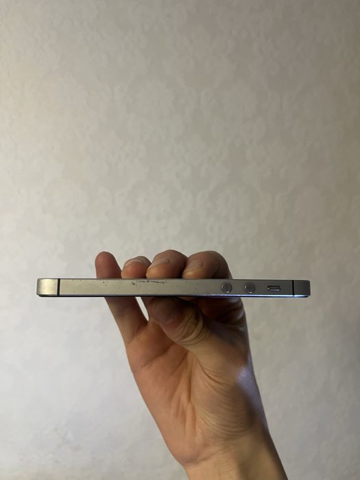 Продам iPhone 5s