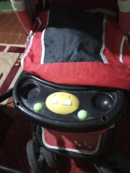 Продаётся детская коляска.