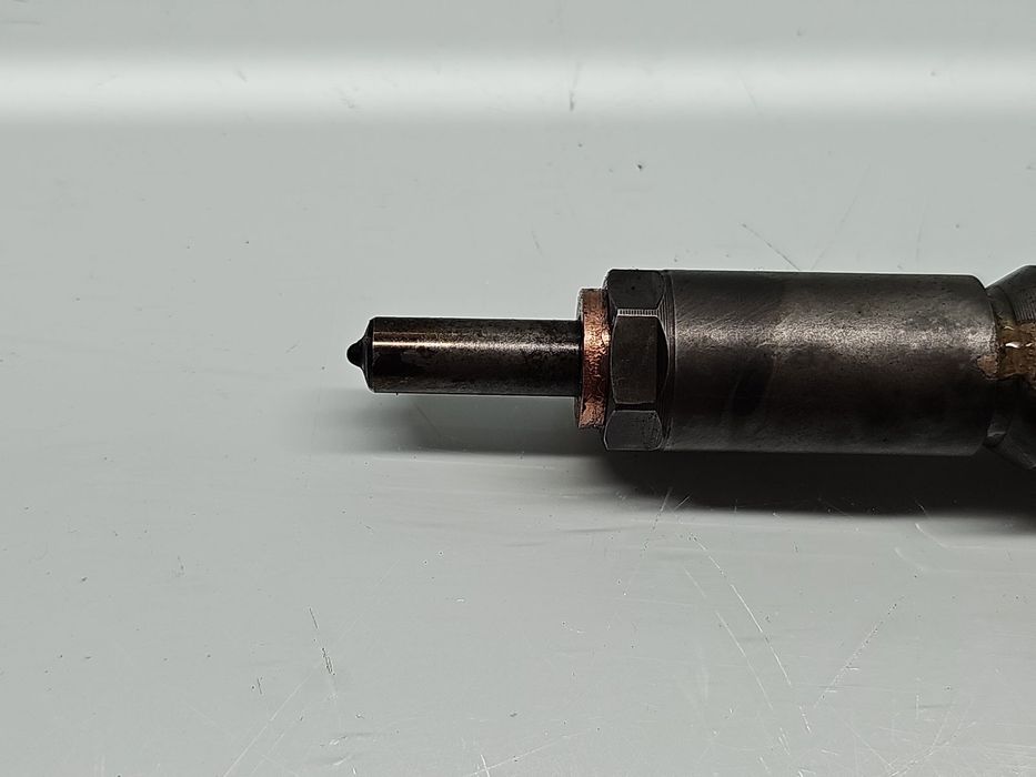 Injector Volkswagen Golf 6 (5K1) [Fabr 2009-2013] AFTERMRKET 1.6 TDI C