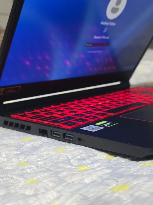 Продам игровой ноутбук i5/1650/32